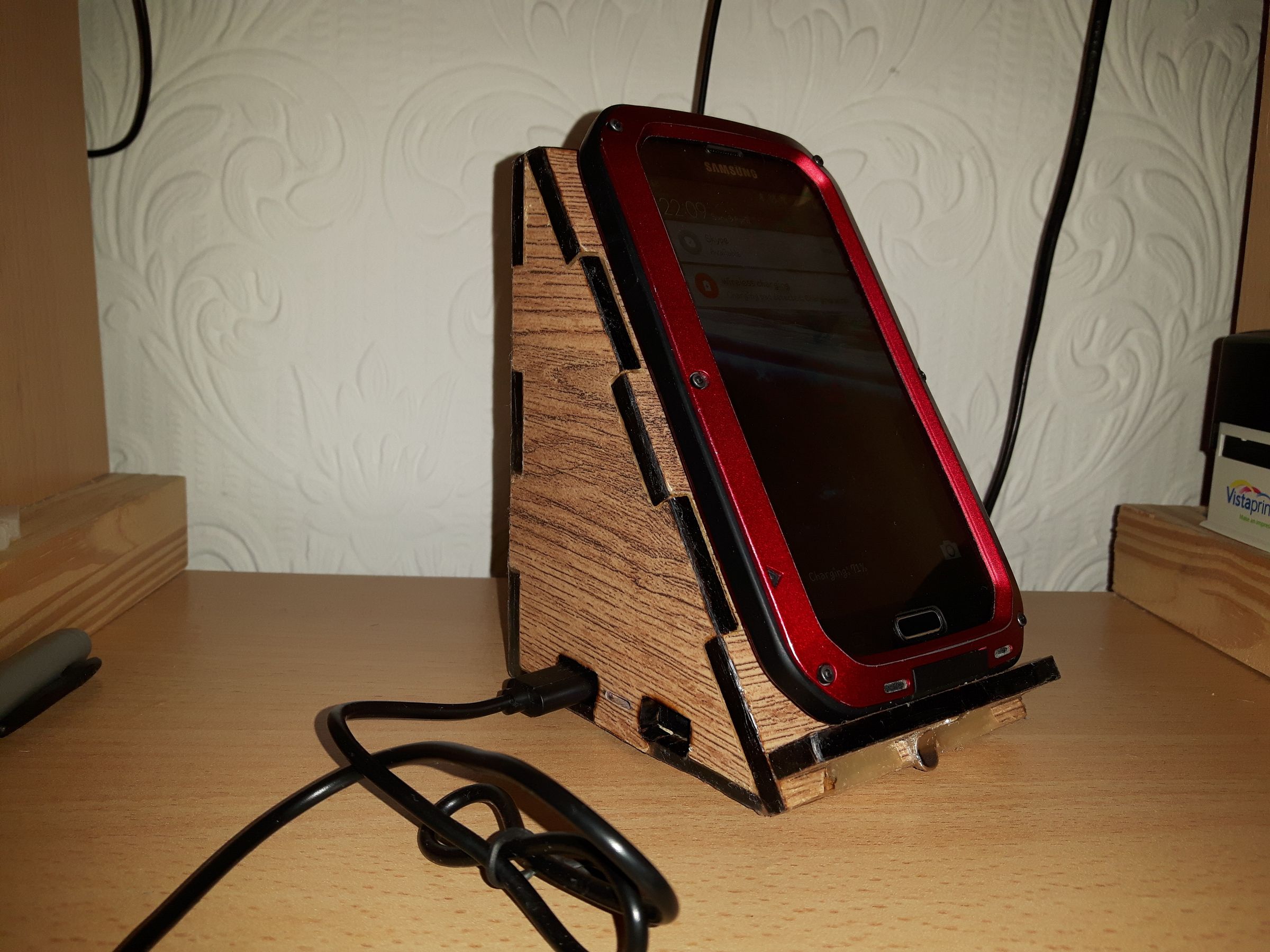 Smartphone Wireless Charger Mod 6 Steps (with Pictures) Instructables