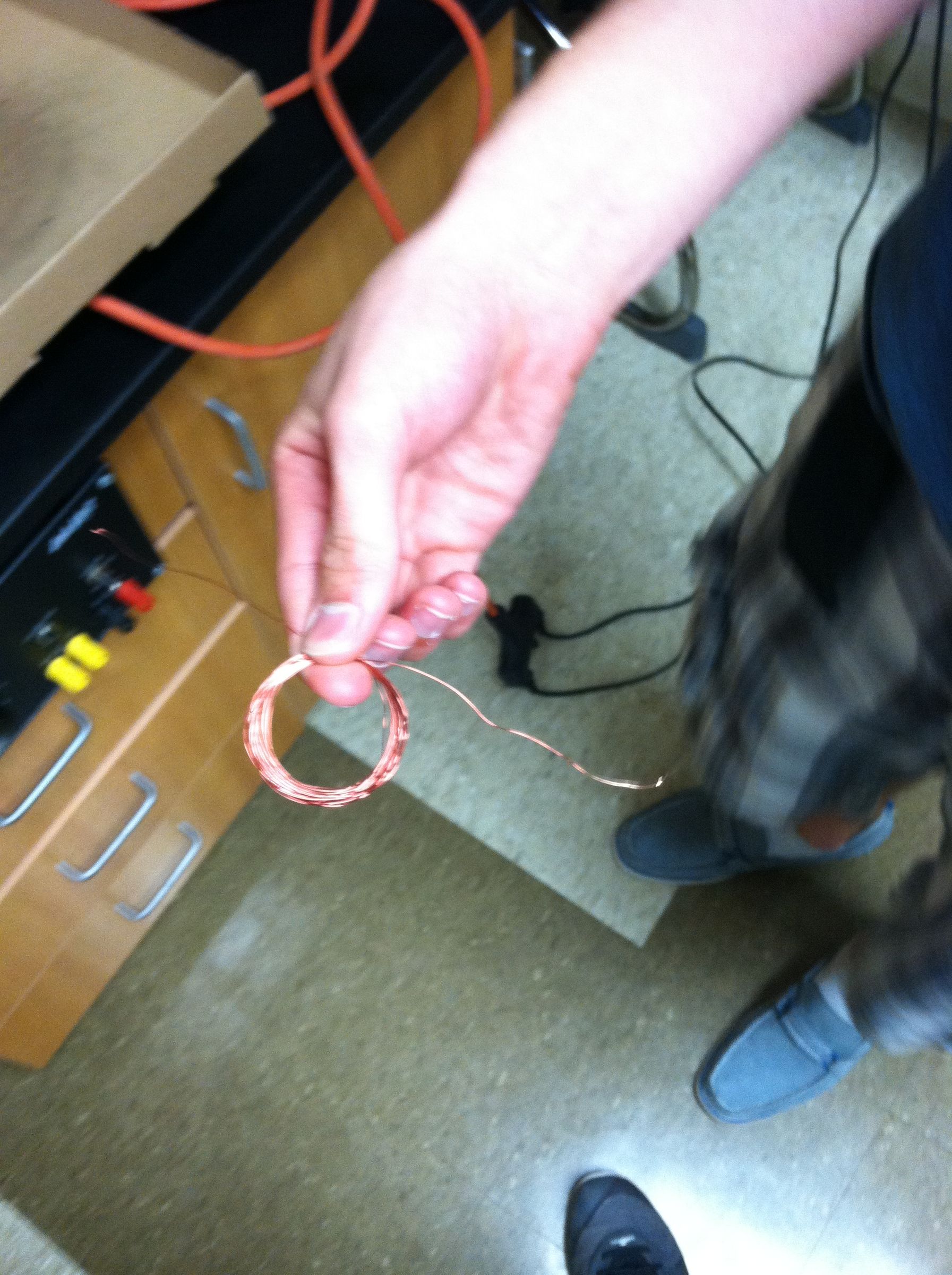 HOW TO: BUILD a HOMEMADE SPEAKER : 6 Steps - Instructables