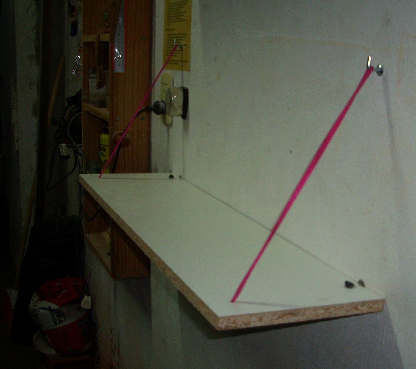 Wall Table (mesa De Pared)