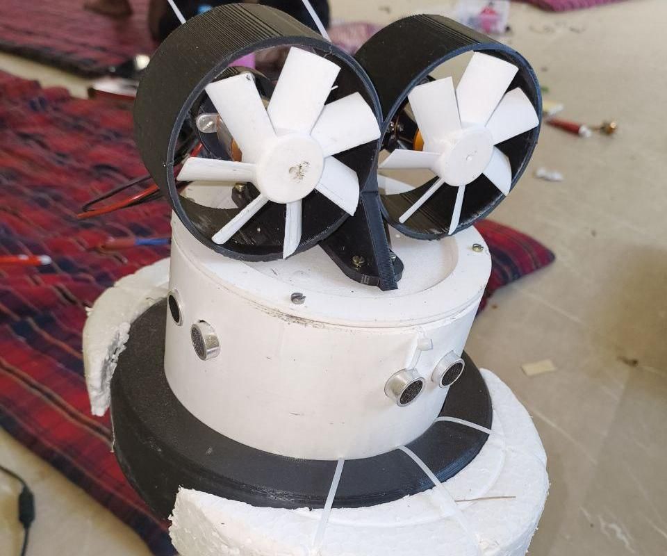 Surface Water Maze Solver Robot V0.5