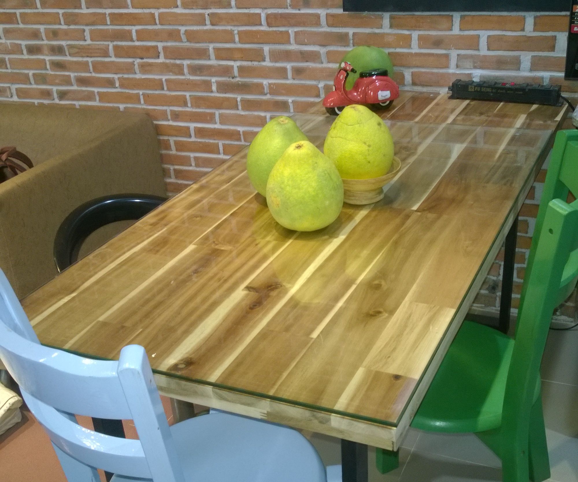 The Home-made Industrial Style Dining Table