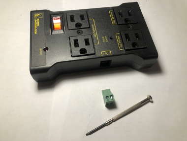 Connecting to the Power Strip