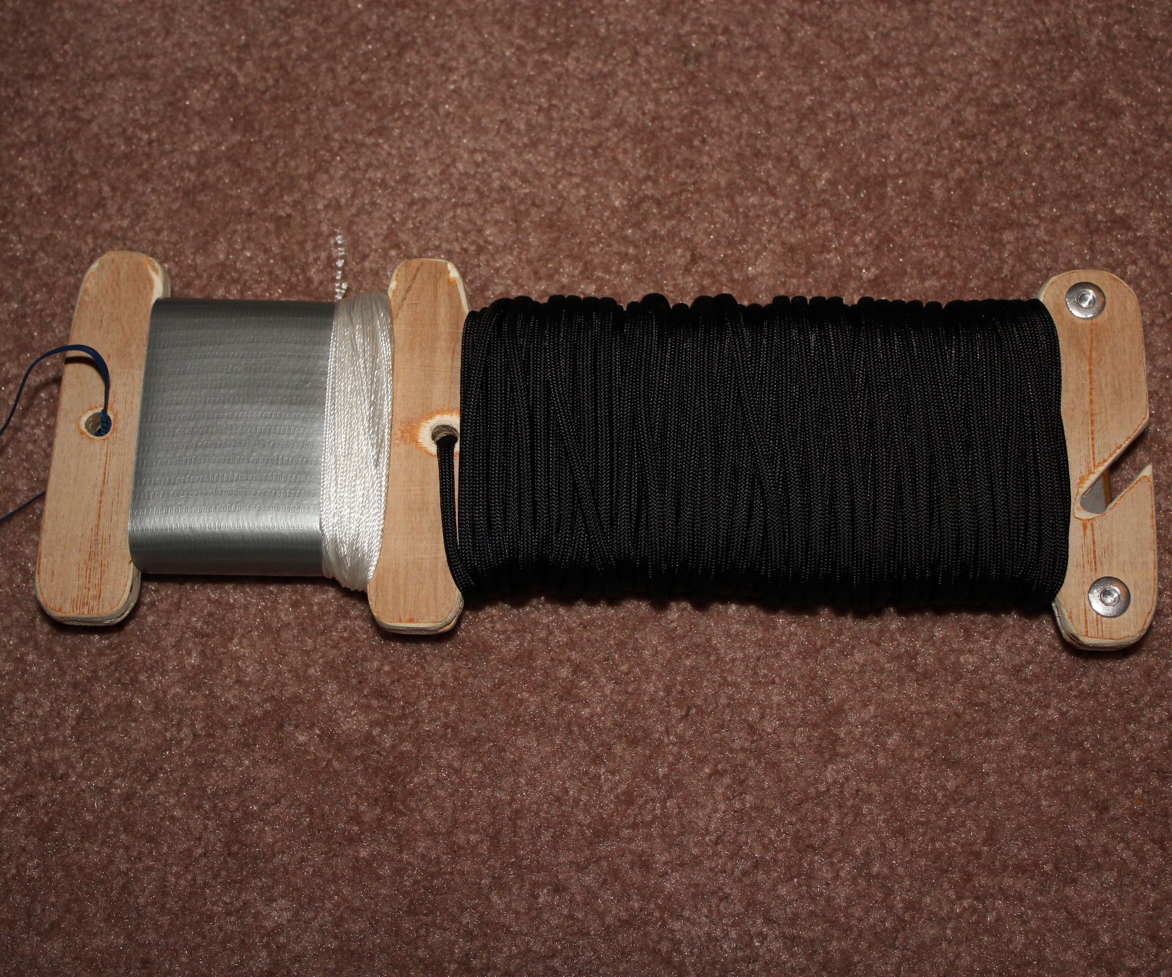 Paracord and Duct Tape Keeper