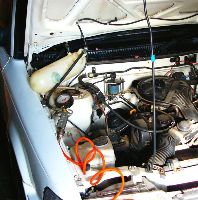 A DIY Brake Bleeder Using Either Pressure or Vacuum : 7 Steps ...