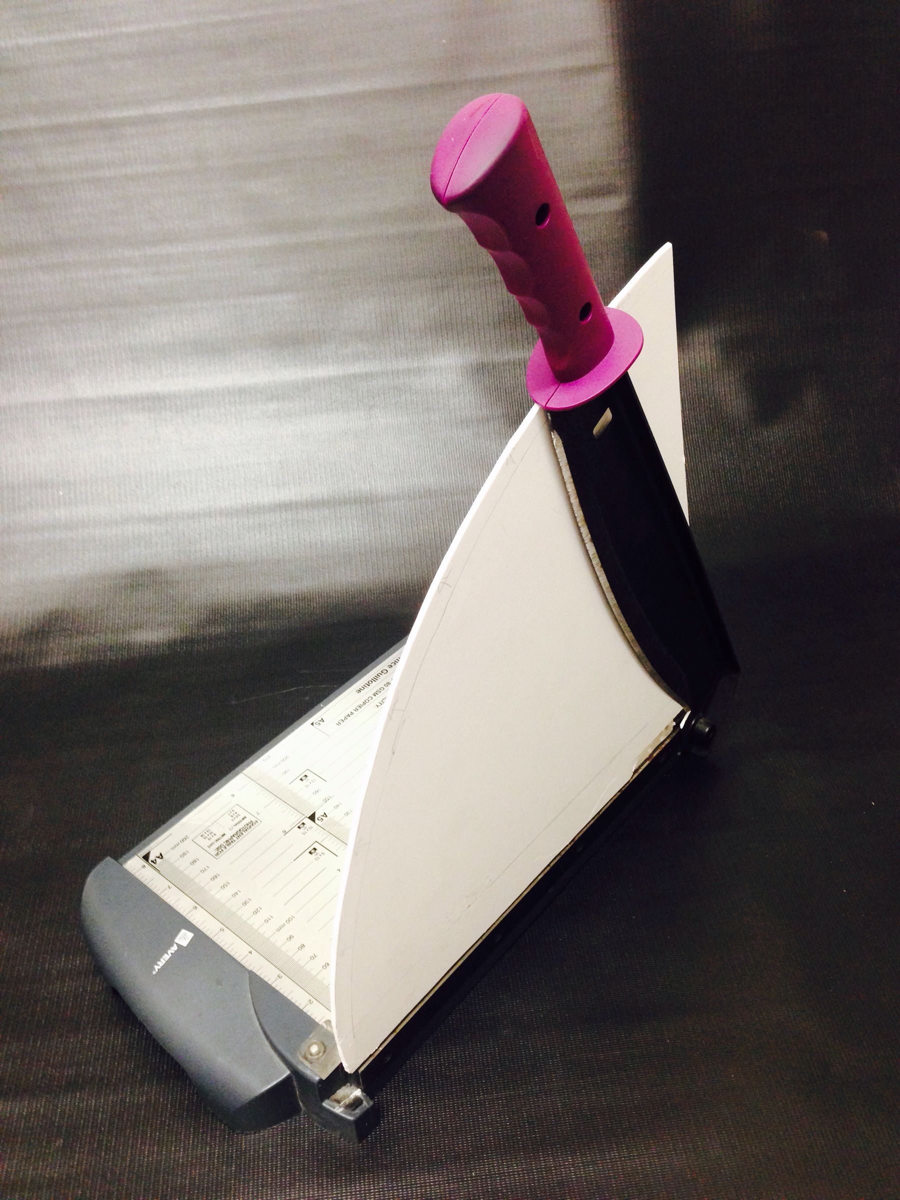 Guillotine Safety Guard 4 Steps (with Pictures) Instructables