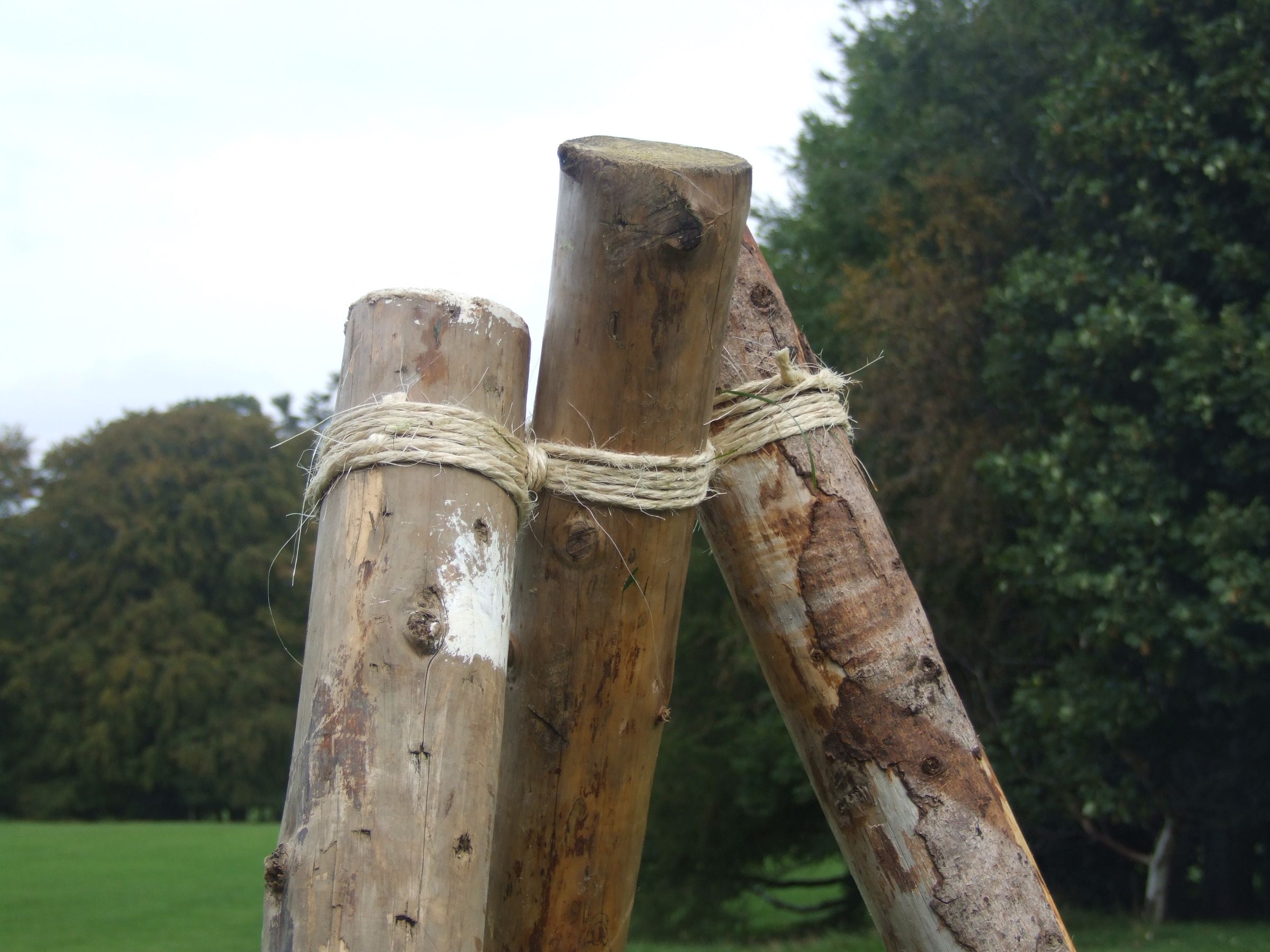 Figure of 8 Lashing (Tripod Lashing) 6 Steps Instructables