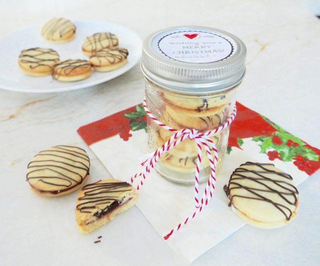 Raspberry Sandwich Butter Cookies