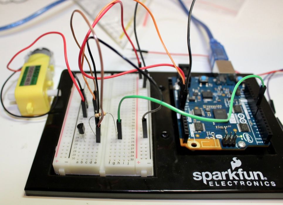 Controlling a Motor an NPN Transistor on the Arduino 101 : 4 Steps ...