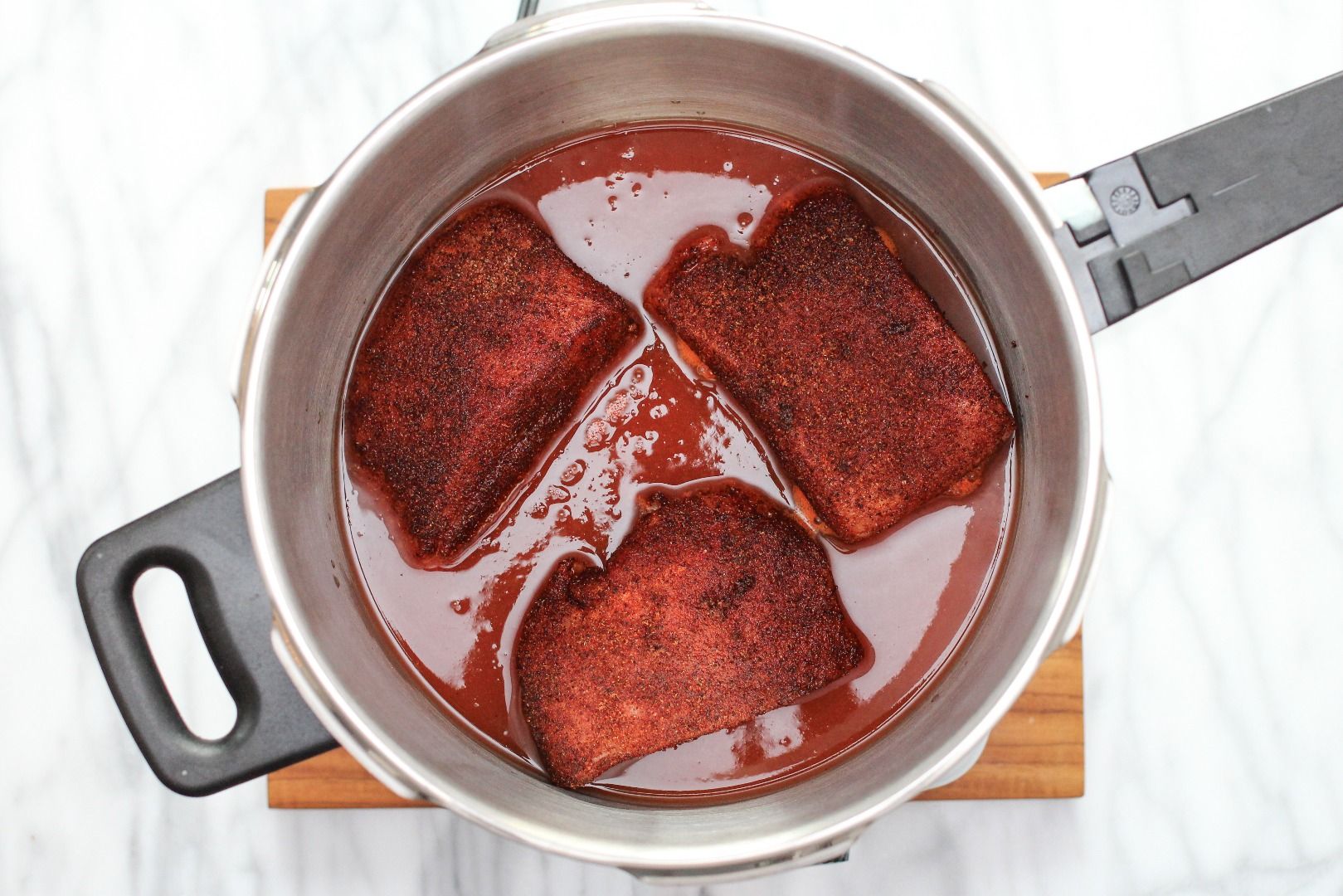 How to Use a Pressure Cooker (and Choose Which One to Buy) 10 Steps