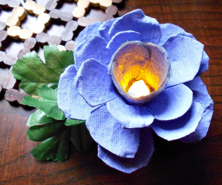 LED Tealight Flower From Egg Carton