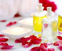  Nên Lựa Chọn Mua Nước Hoa Hồng Ở Đâu Tốt Nhất