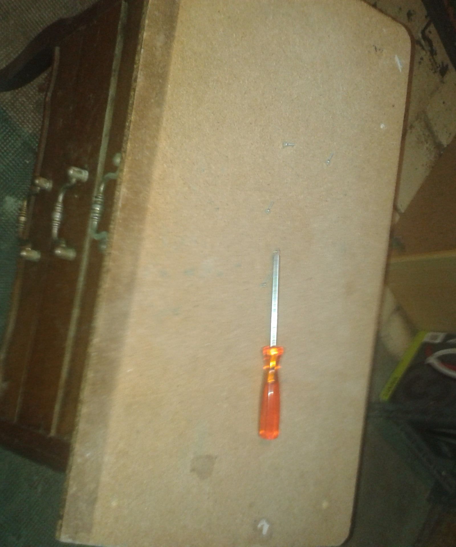 Giving a Second Life to an Old Table!