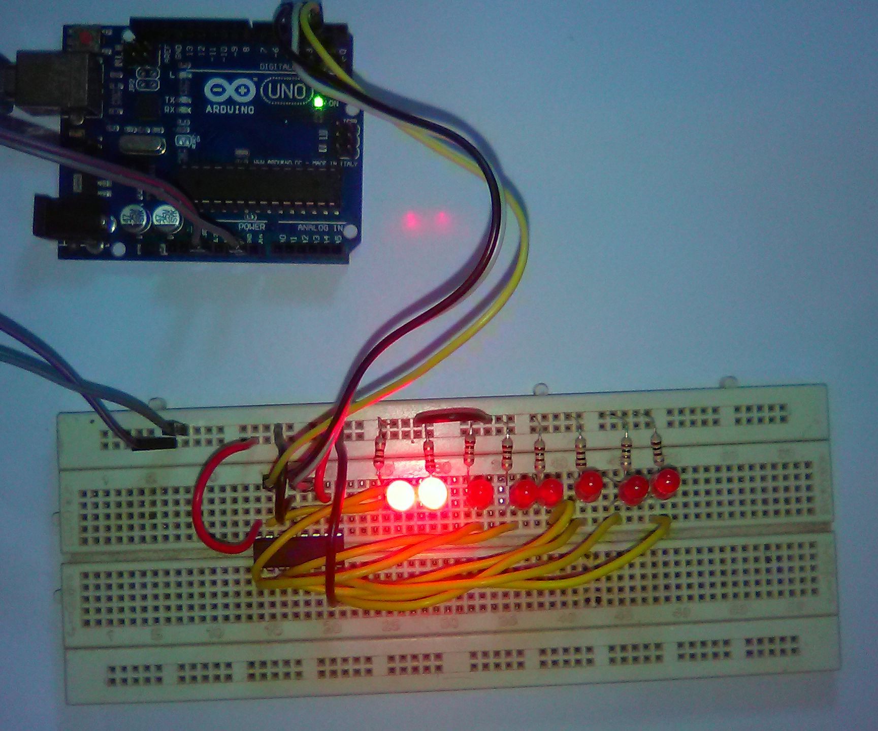 Extend the Ports of Arduino Using IC 74HC595N