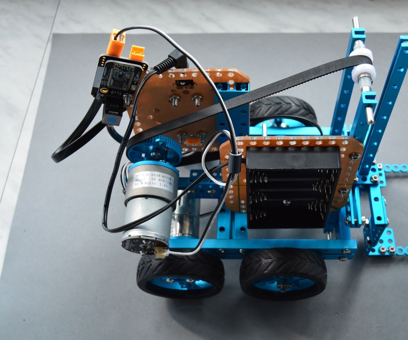 How to Make a Forklift With Makeblock