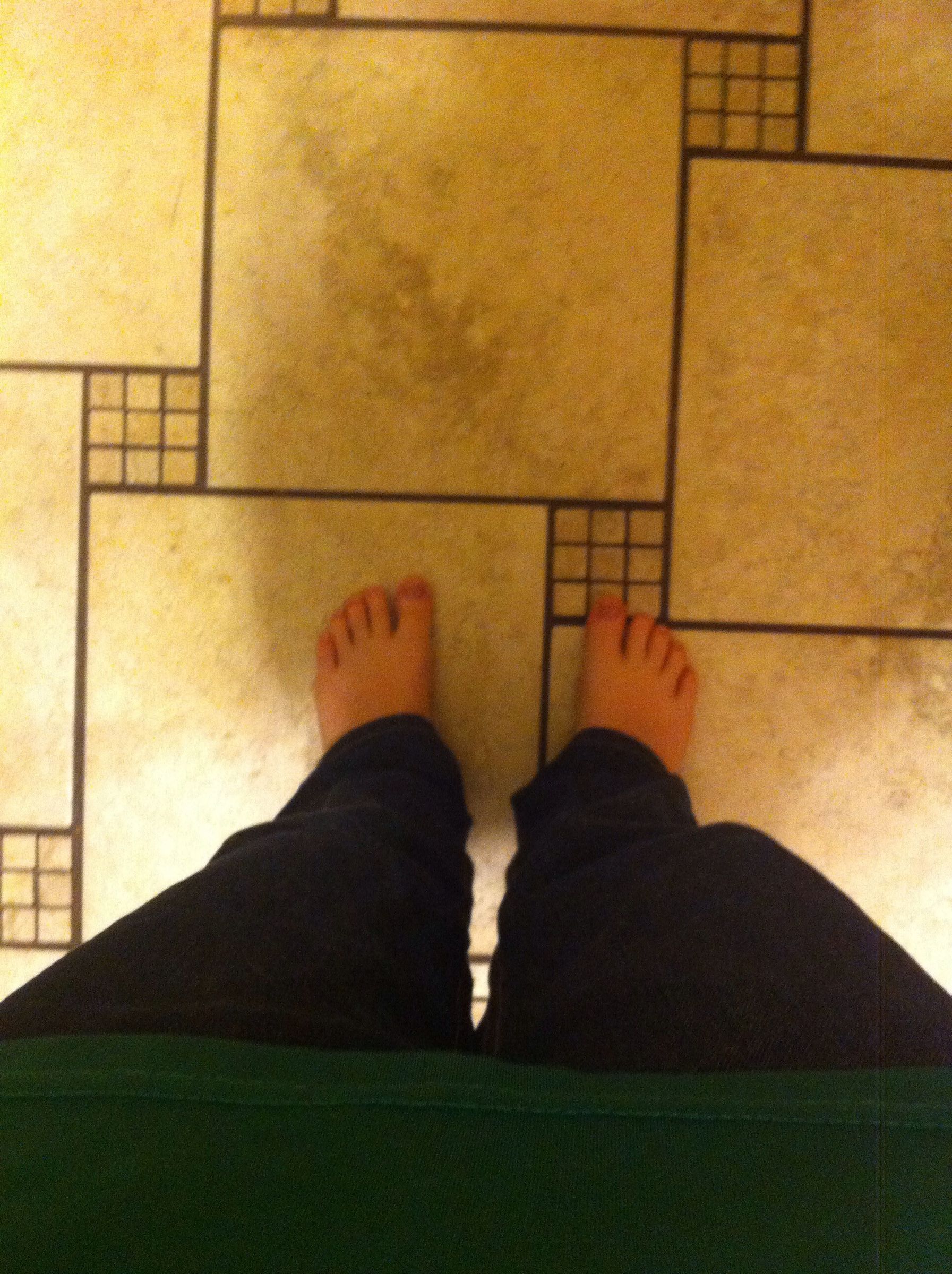 How to Look at Feet