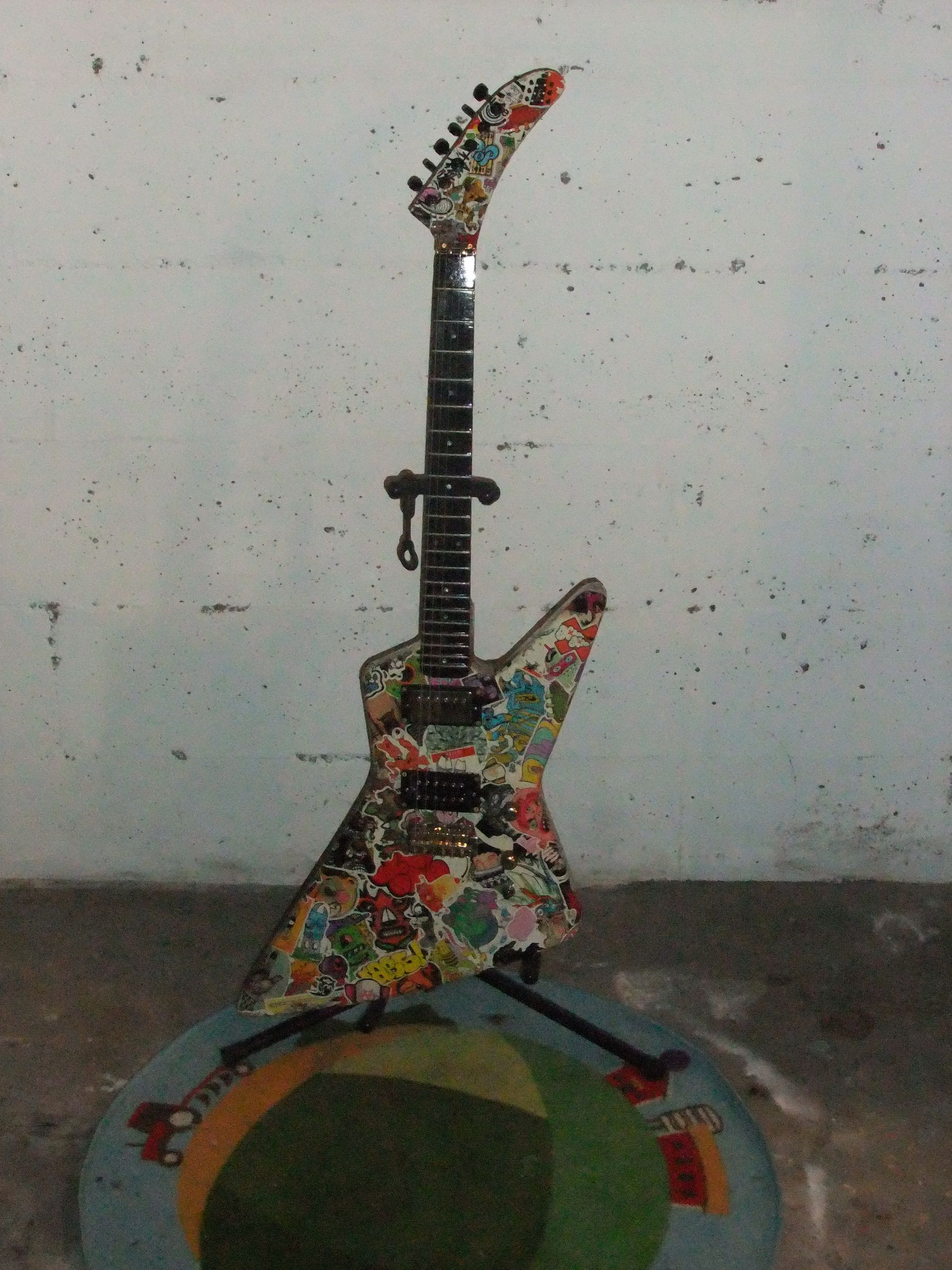 Sticker Bomb Guitar! 5 Steps (with Pictures) Instructables