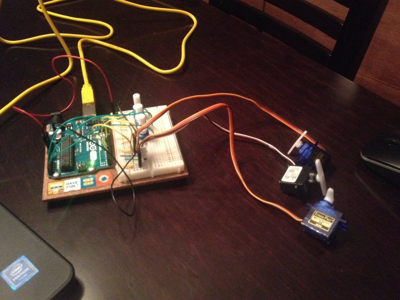 Arduino Uno (3 Servo Guide) : 3 Steps - Instructables