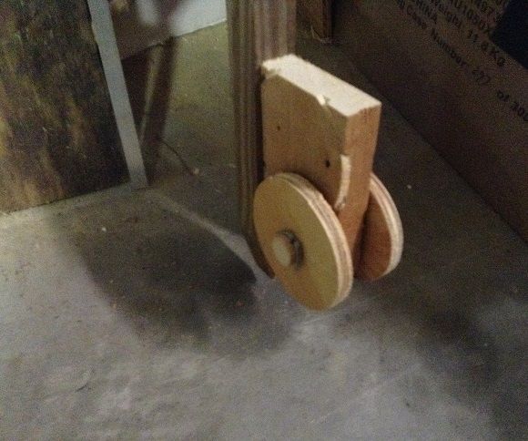 Basics:  Airplane-style Wheels for Projects