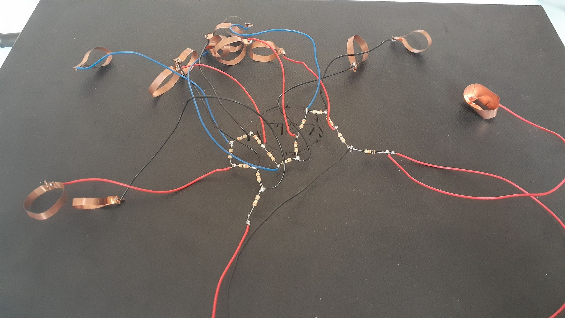 Wearable Keyboard on Fingers That Leads to Word Pronunciation on Phone