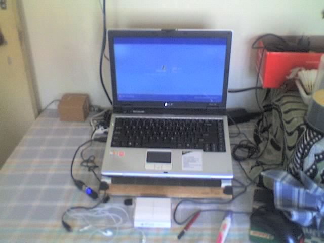 Cheap Easy to Make Laptop Stand