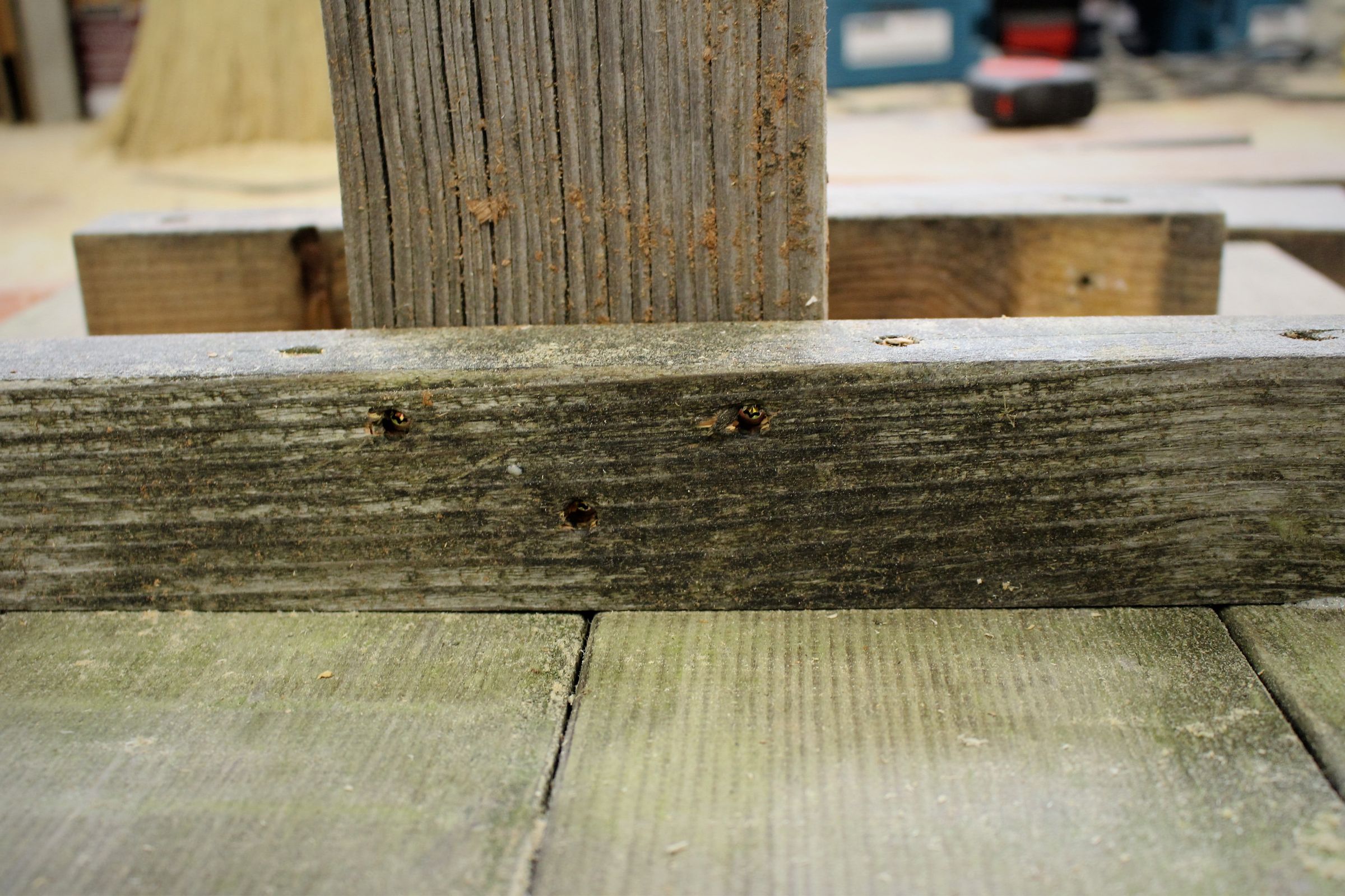 Reclaimed Wood Bar Table : 6 Steps - Instructables