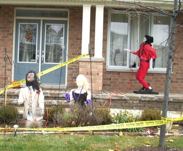 Animated Halloween Display Using an Electric Motor and a Bicycle