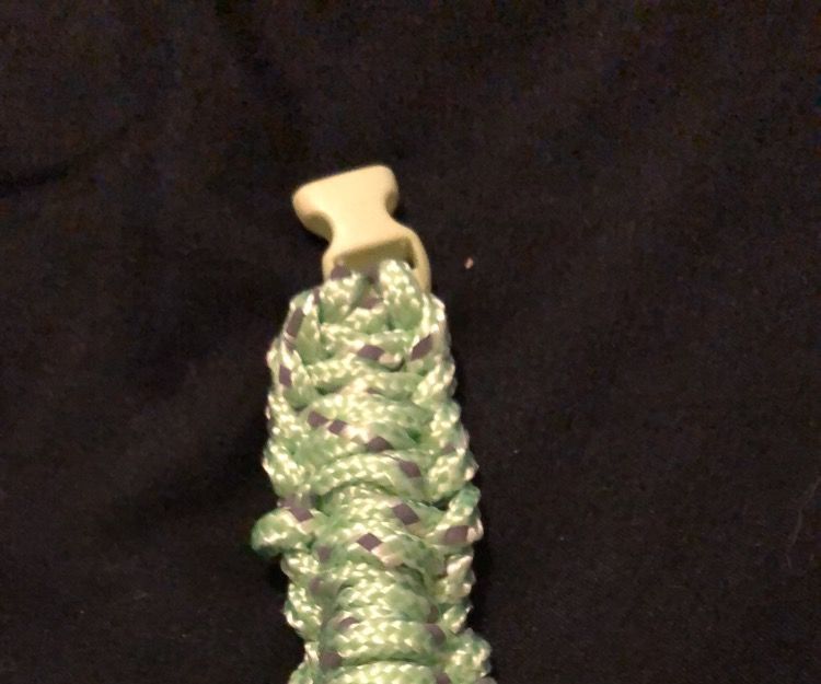 How to Make a Paracord Bracelet