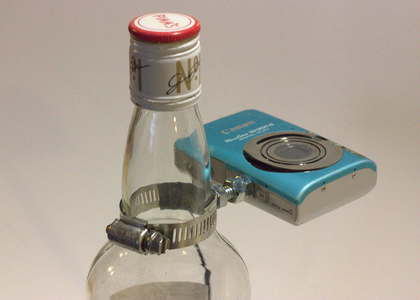 Bottle / Bar / Pipe - Camera Mount - Instructables