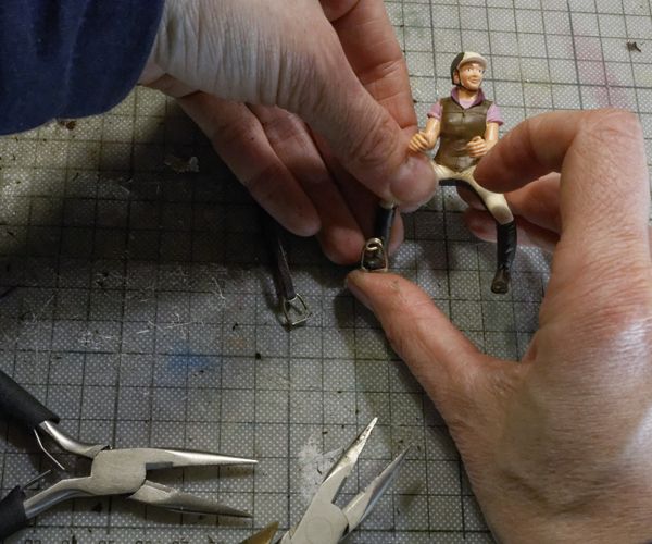 Miniature Tack for Model Horse : 11 Steps - Instructables
