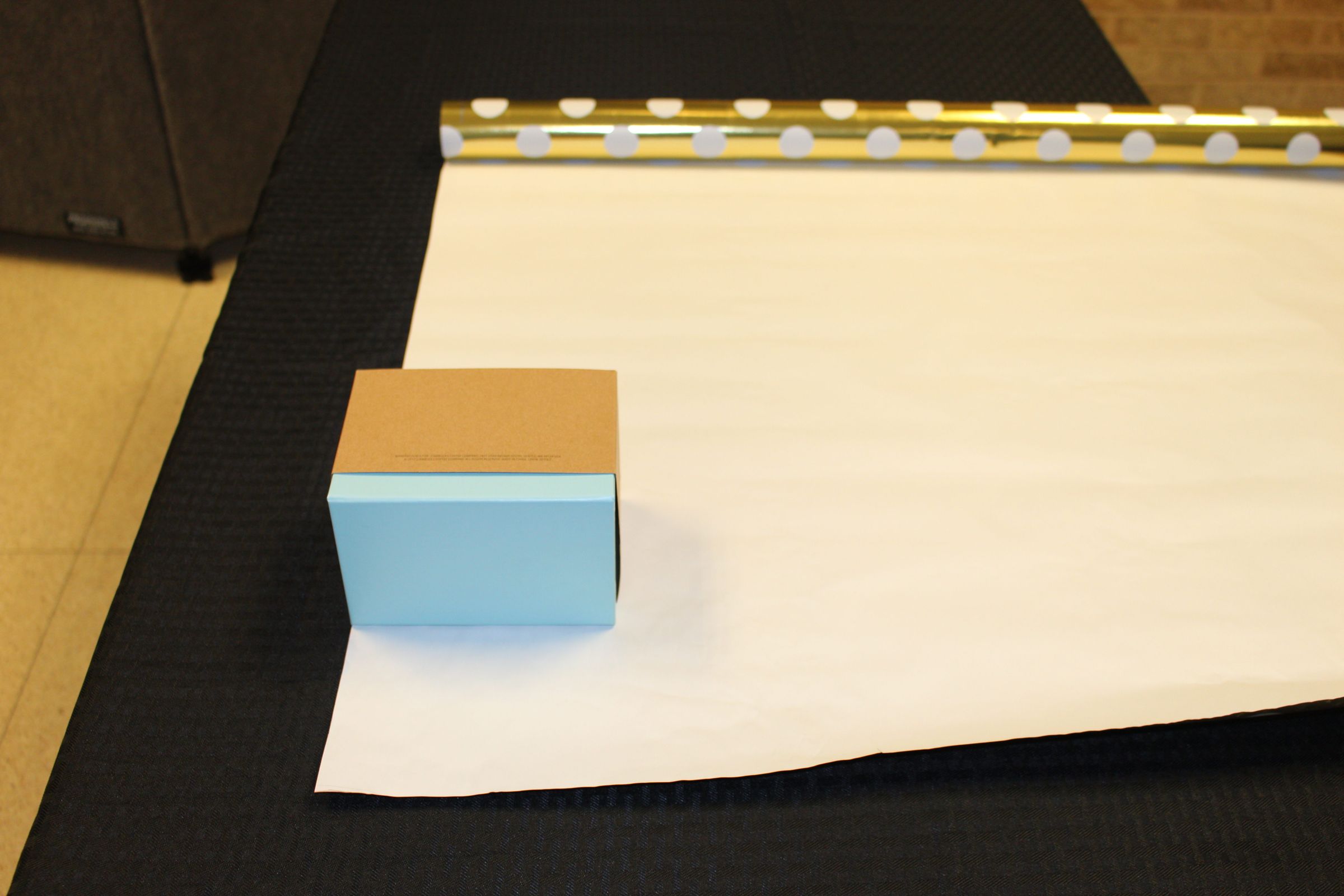 How to Wrap a Box Present 10 Steps (with Pictures) Instructables