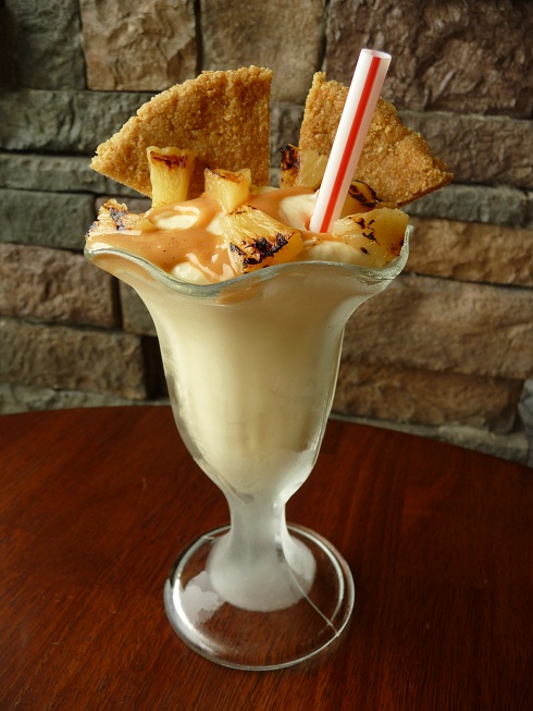Grilled Pineapple Cheesecake Smoothie