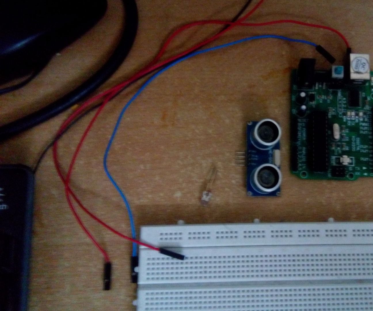 Simple Arduino AndHC-SR04 Ultrasonic Distance Sensor Example