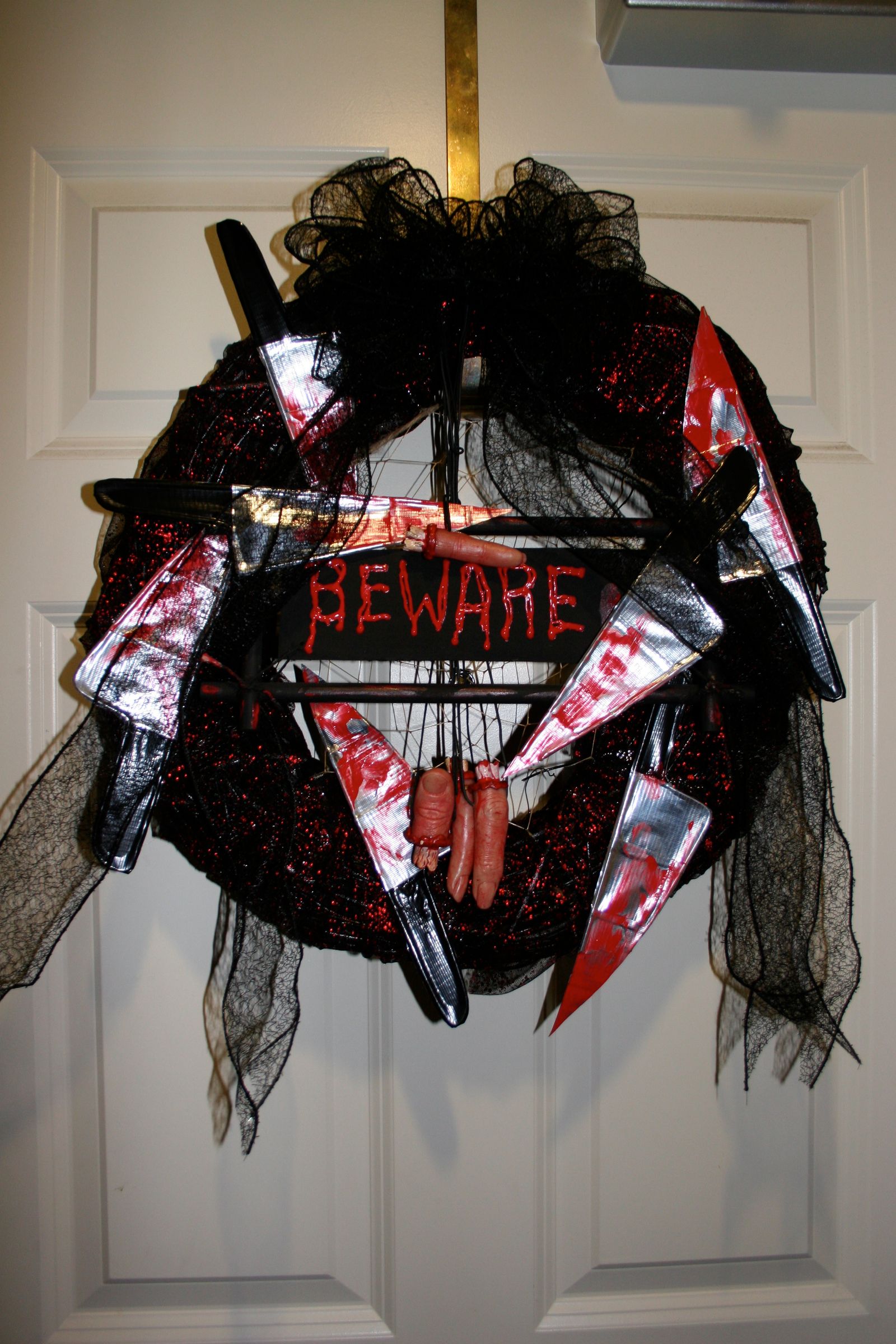 Gena Rumple's Halloween Horror Wreath Tutorial