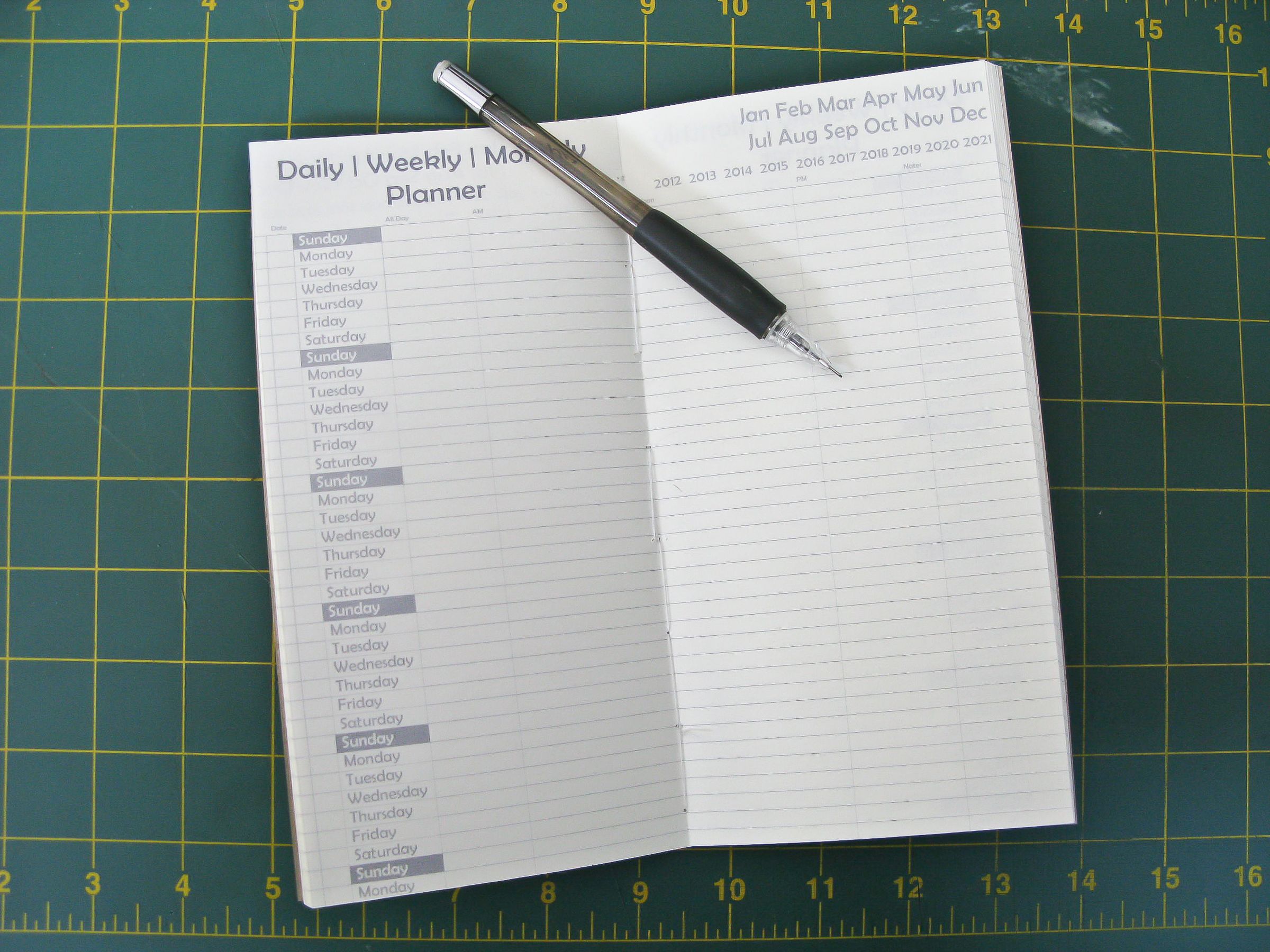 Pocket Notebook Planner - Daily/Weekly/Monthly on 1 Page