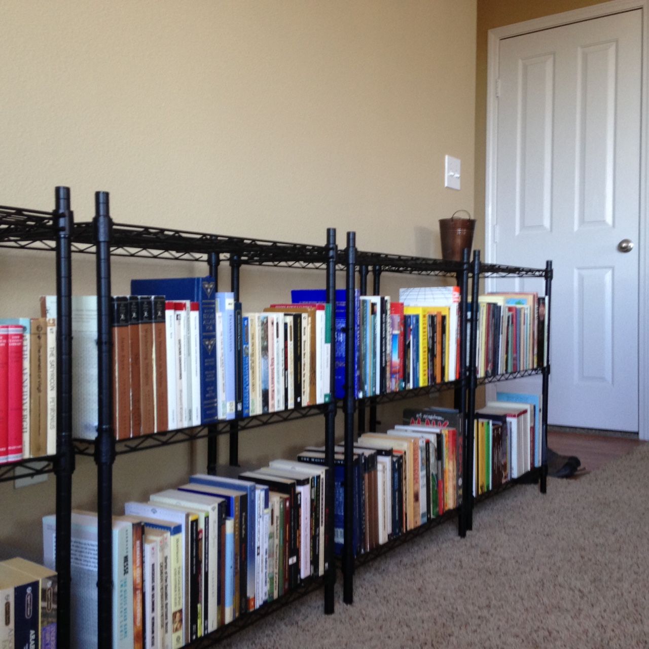 CHEAP DIY BOOKSHELF 4 Steps Instructables