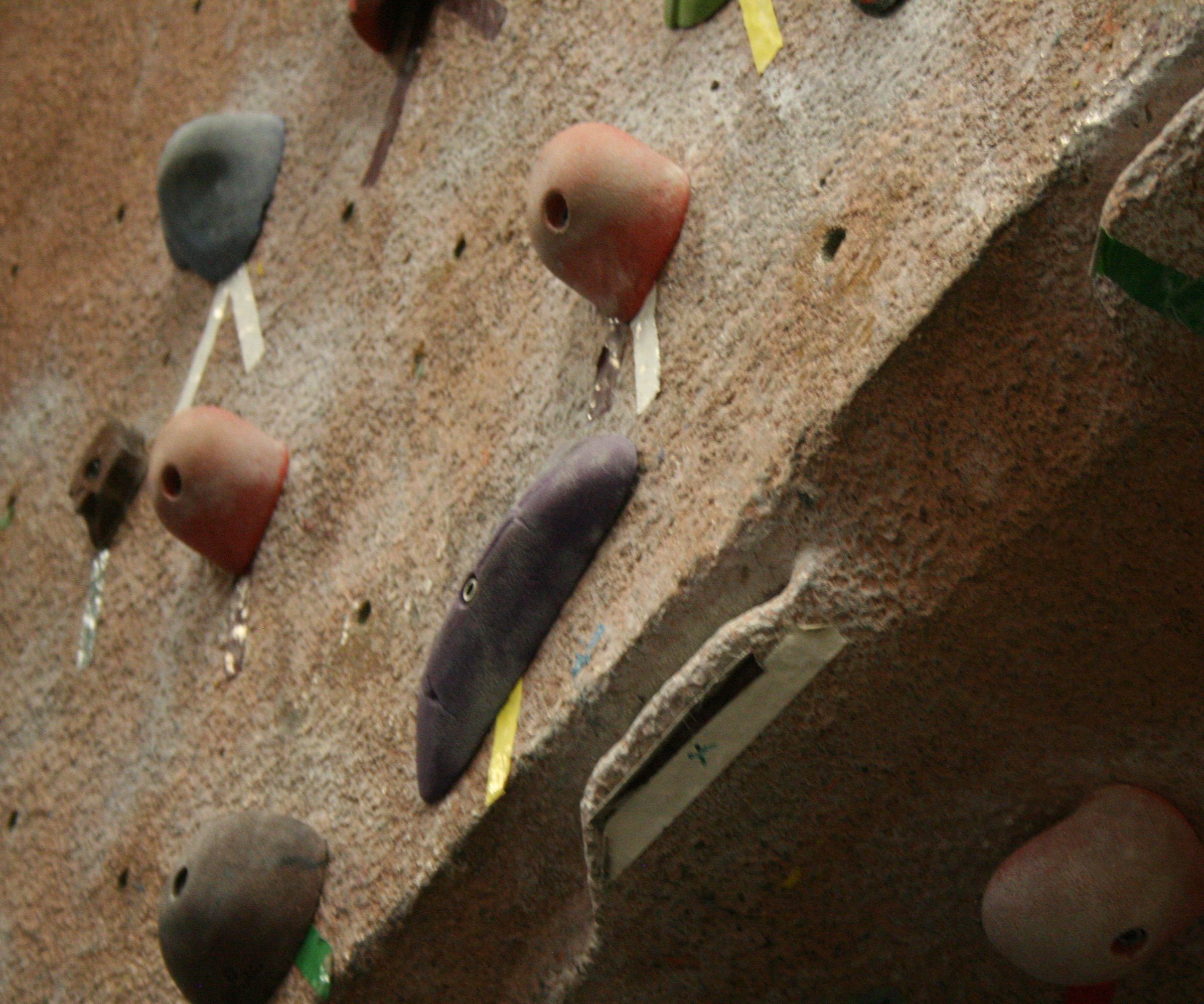 How to Have a Fun and Safe Time Bouldering