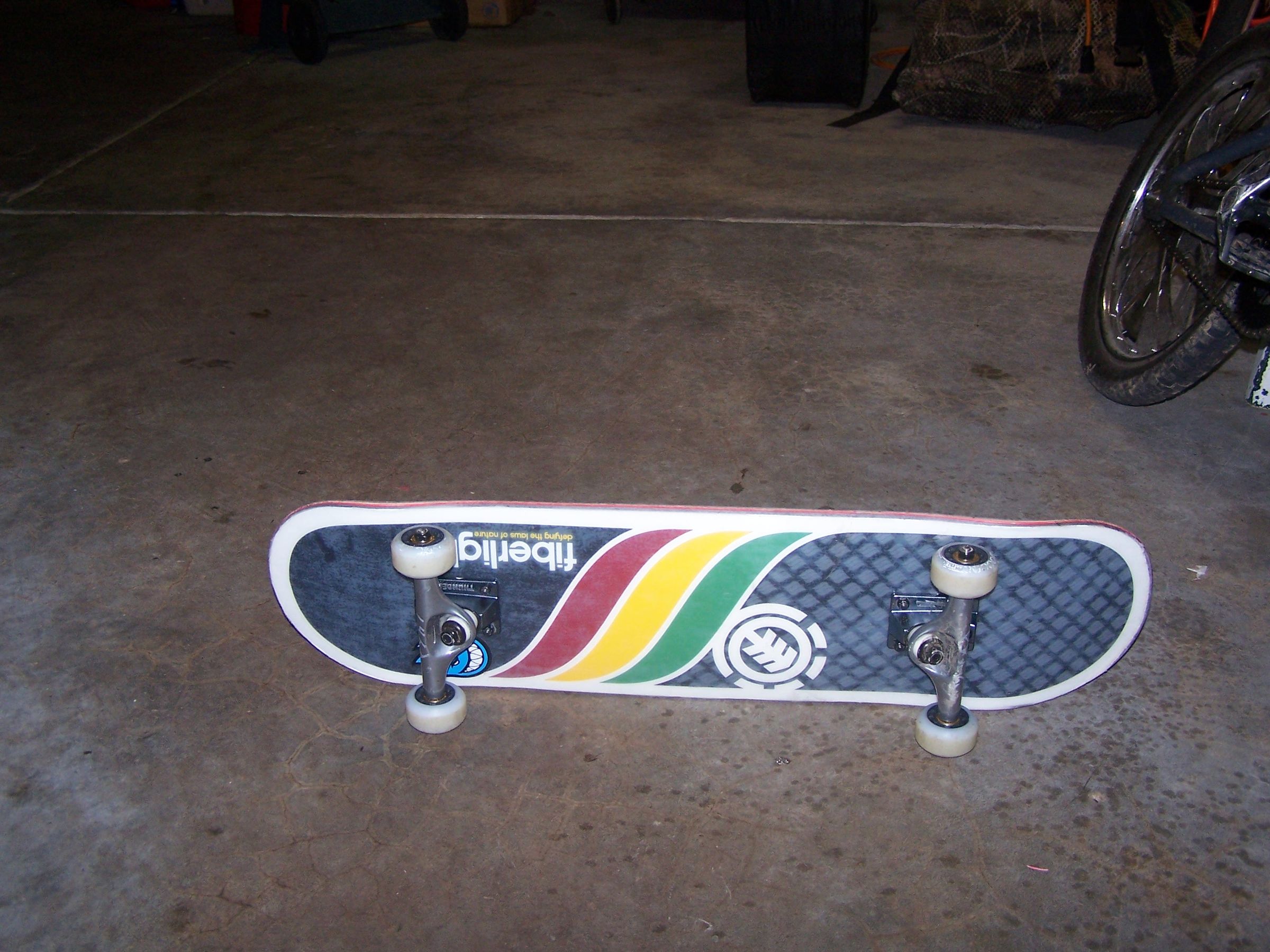 How to Put Together a Skateboard 5 Steps (with Pictures) Instructables