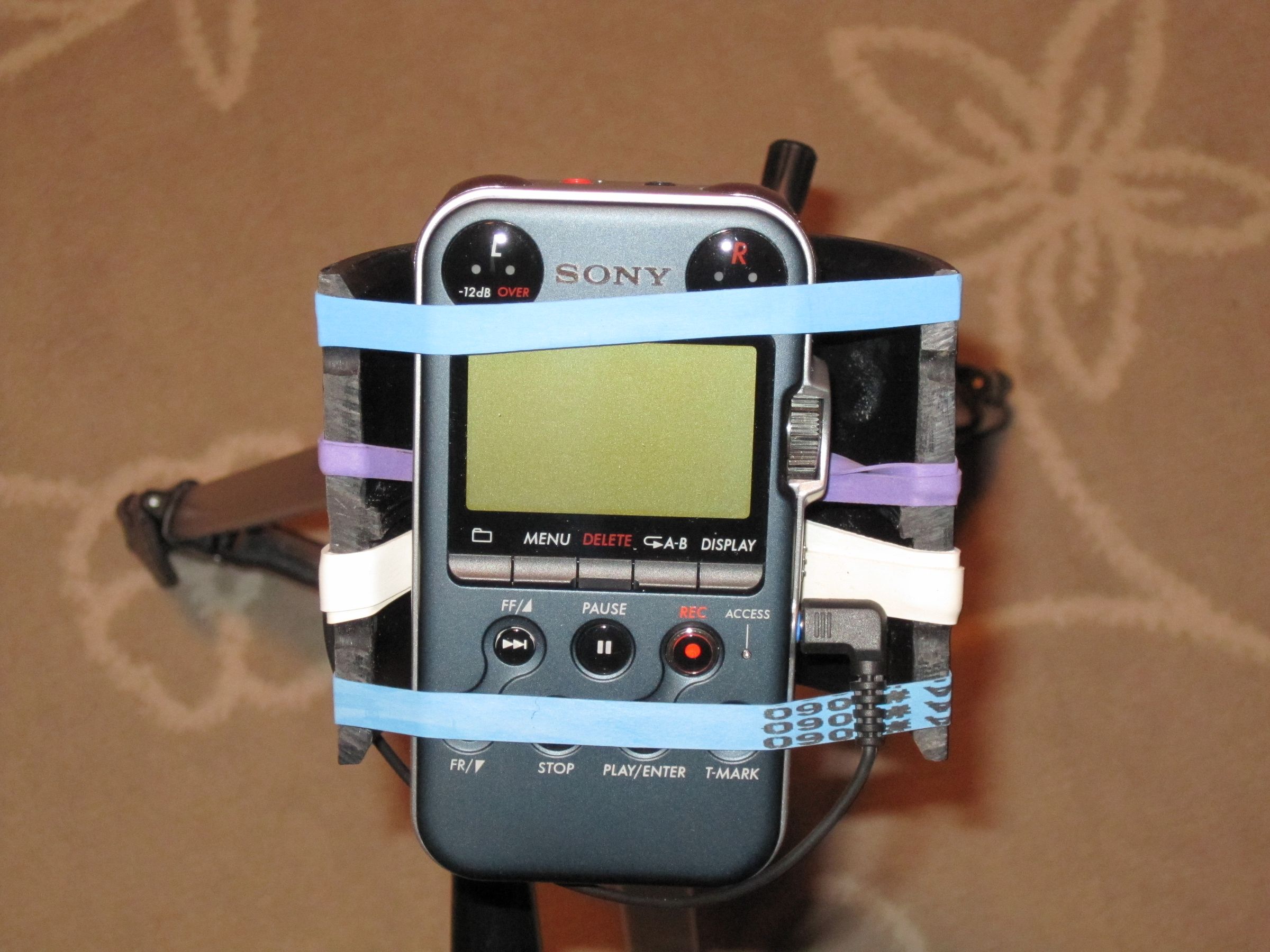 Cheap Shock Mount for Handheld Audio Recorder 6 Steps Instructables