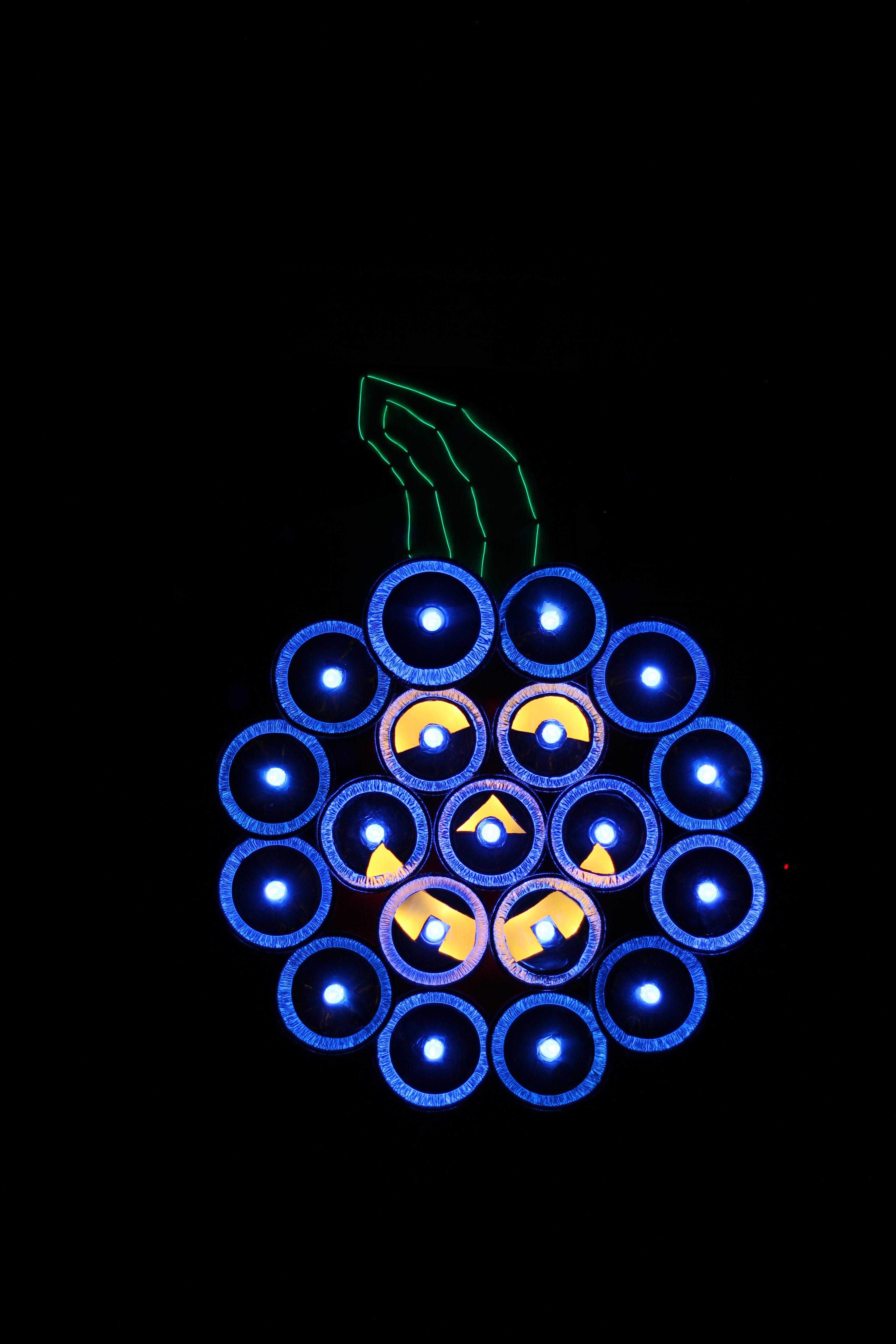 It's the Pie Tin Great Pumpkin 8 Steps (with Pictures) Instructables