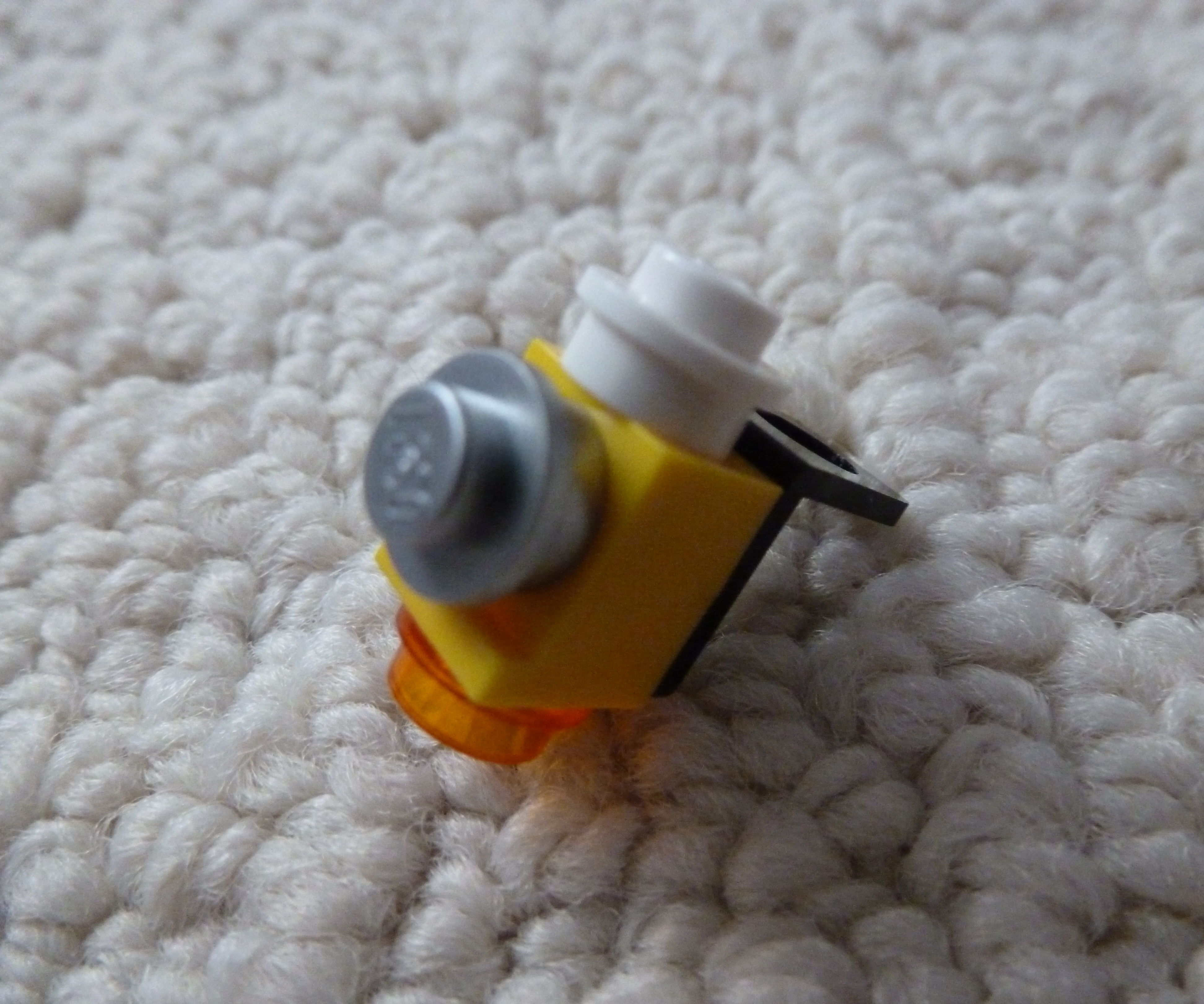 How to make a Lego jetpack for minifigs