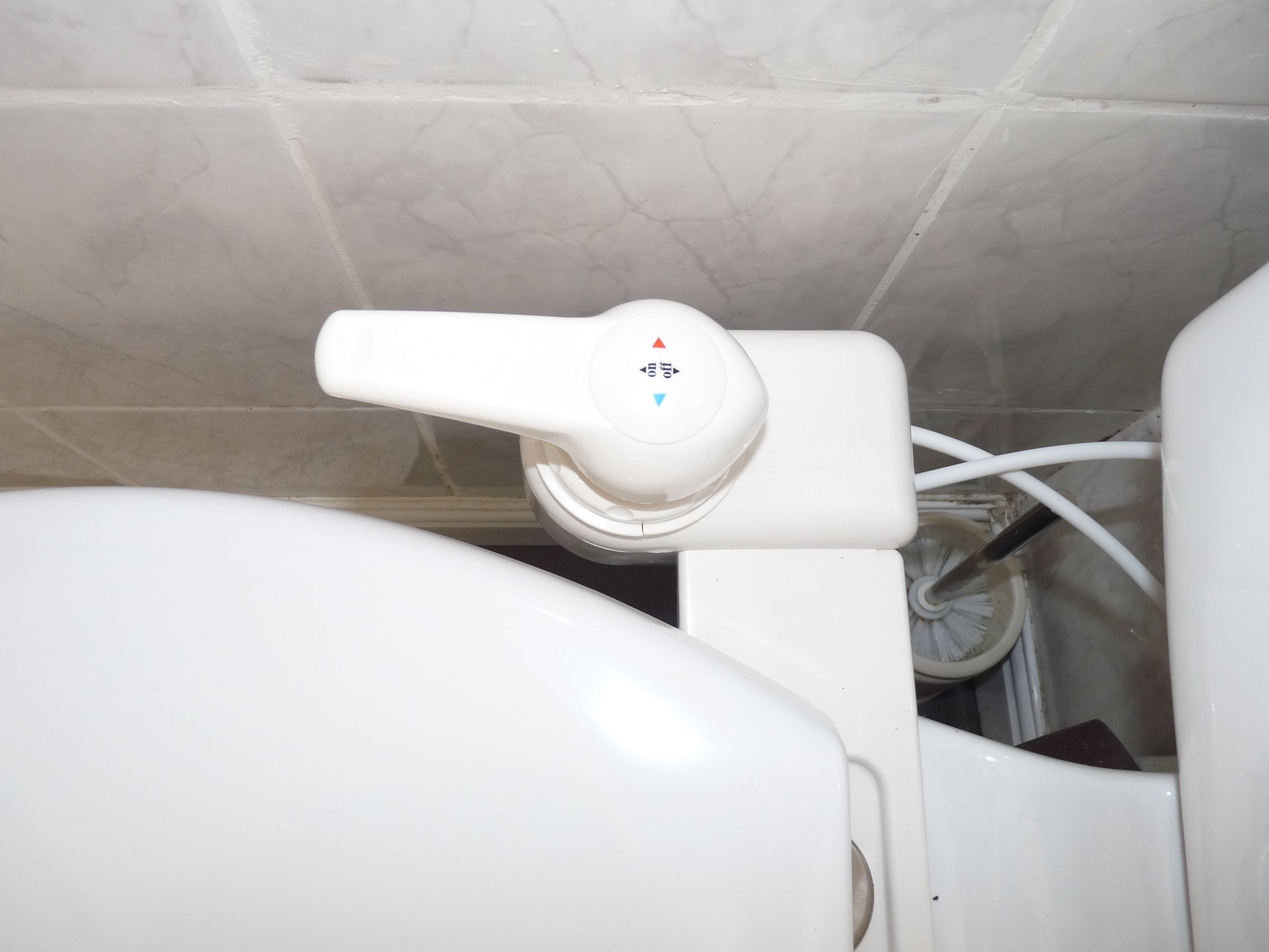 Convert Your Toilet Into a Modern Bidet Sprayer for £36.00 a Hygiene