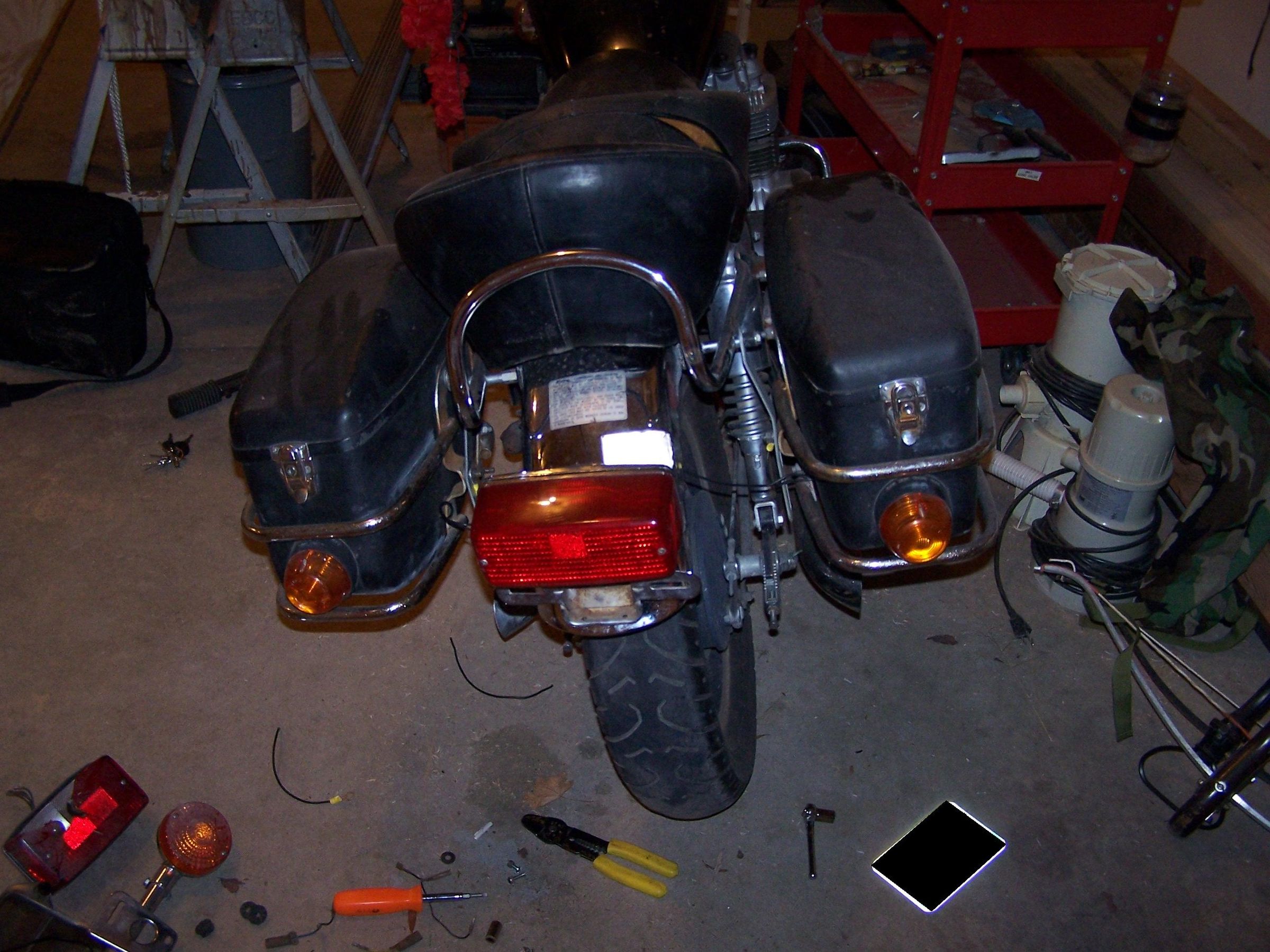 replace the tail light on a 1980 honda cb 650