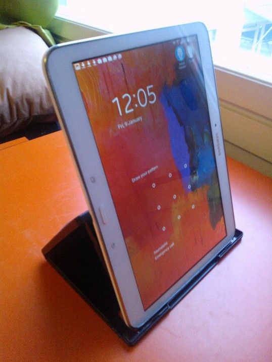 Adjustable Portable Tablet Stand From Dvd Cover