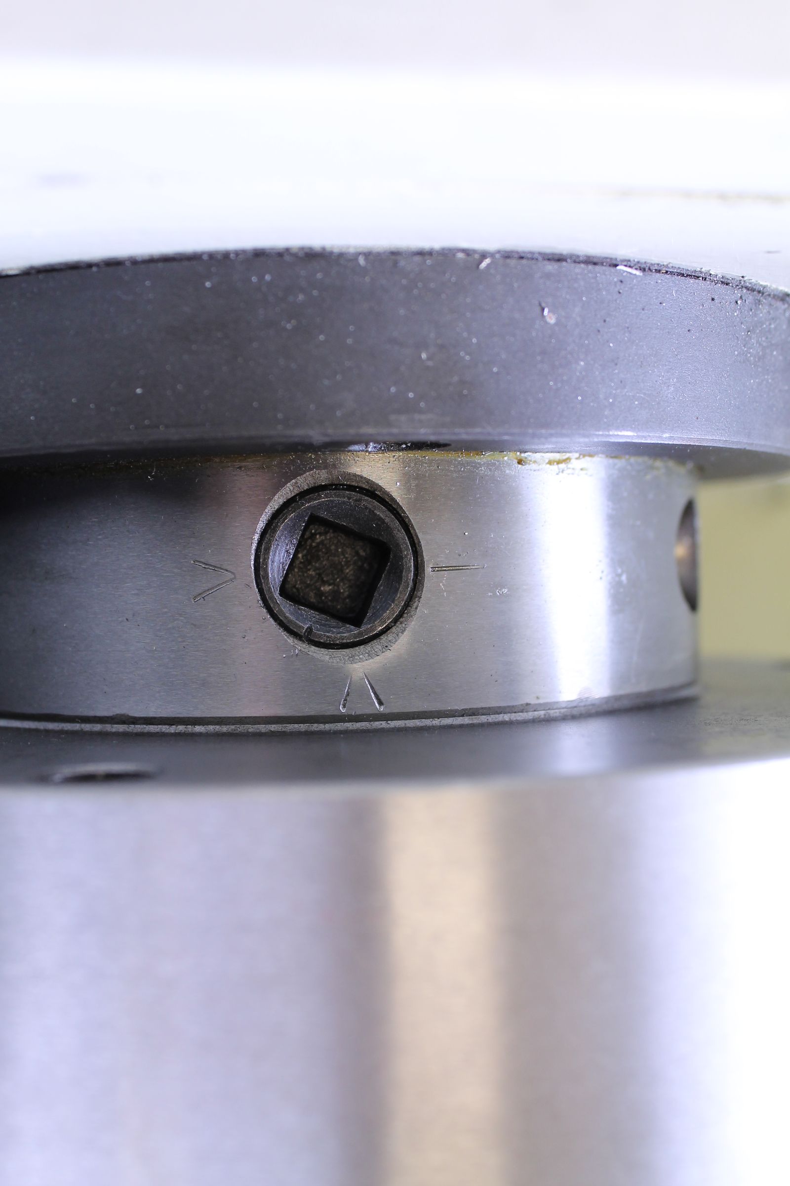 How to Change Chuck on Jet Lathe 3 Steps Instructables