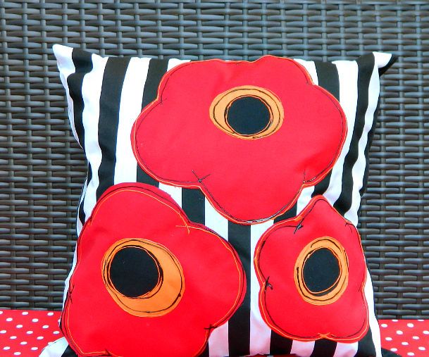 Pretty Poppy Pillows