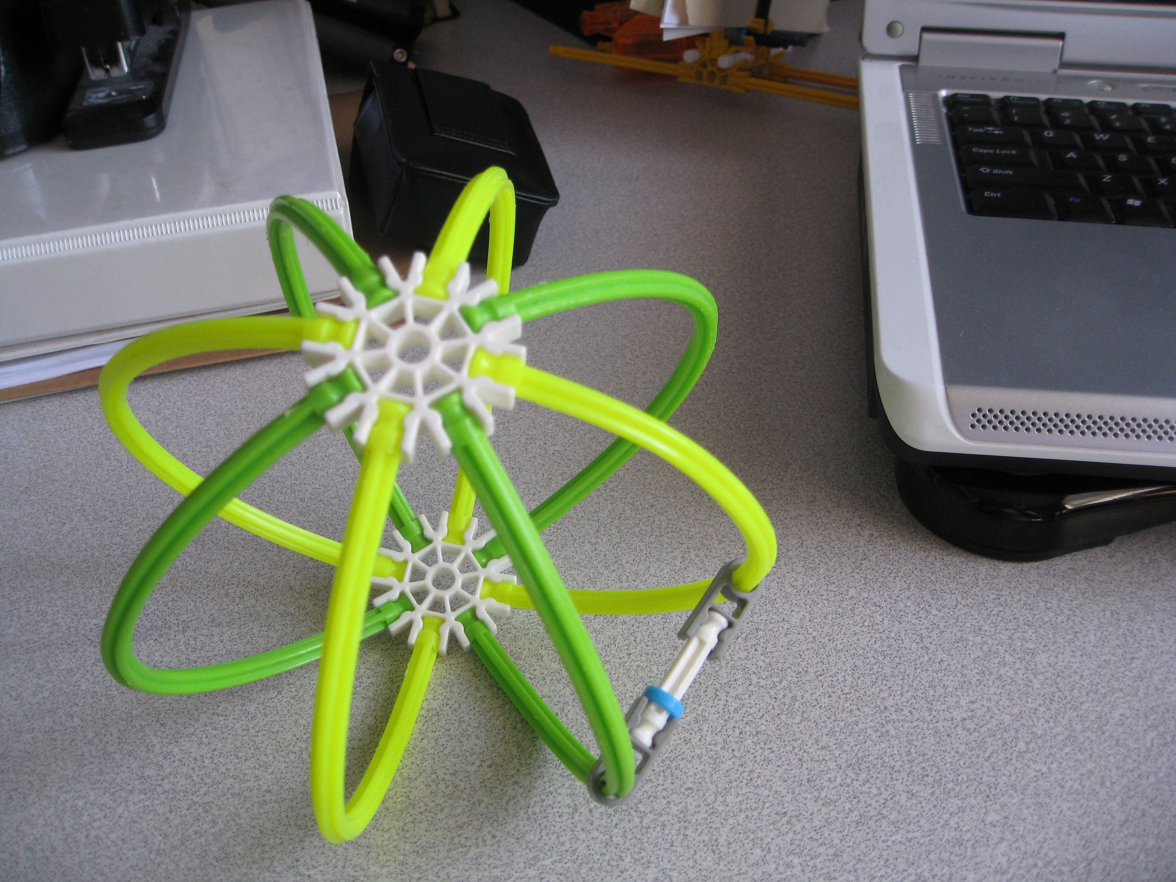 Knex Ball/Frisbee