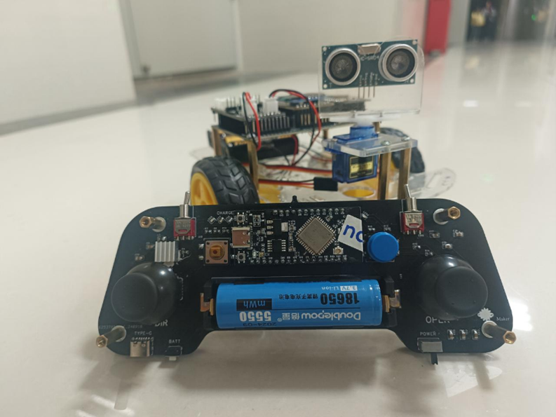 Maker Studio | StarCable Smart Patrol - Wireless Remote-Controlled Patrol Vehicle