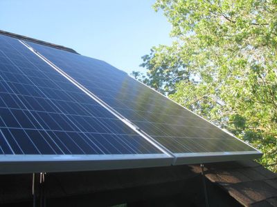 Lifting and Positioning the Panels