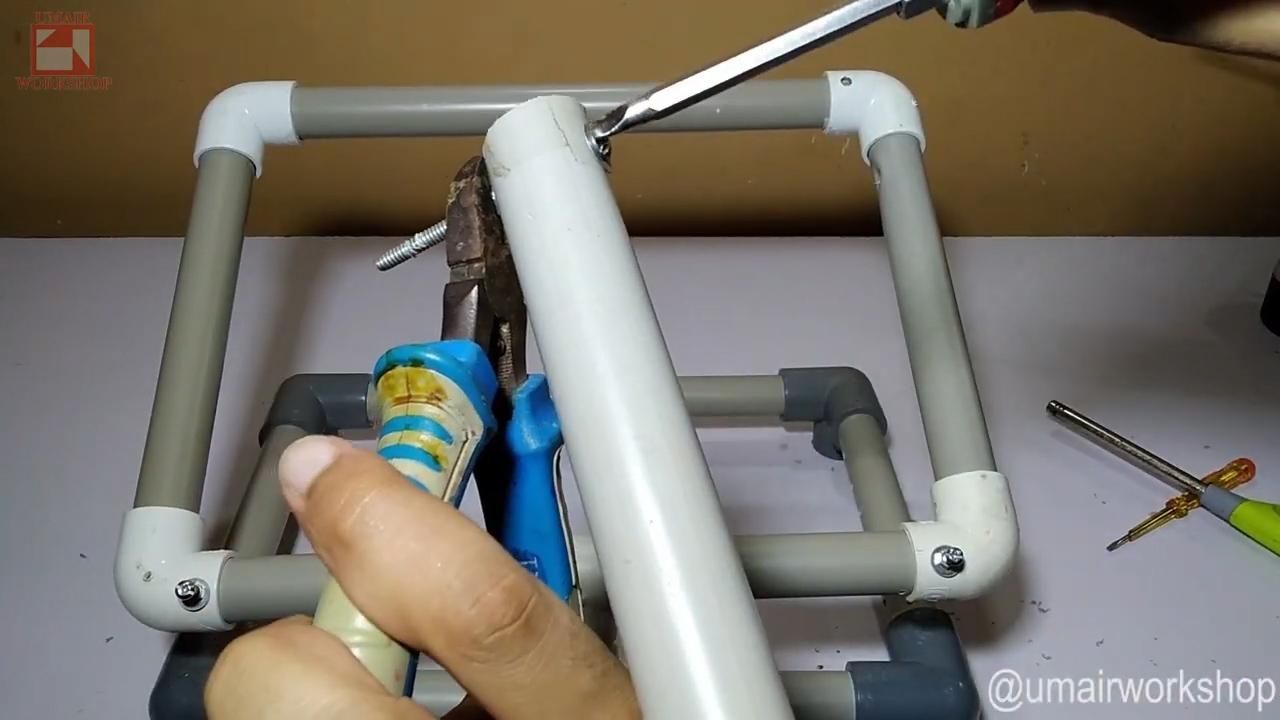 How to Make a PVC Laptop Stand : 6 Steps - Instructables