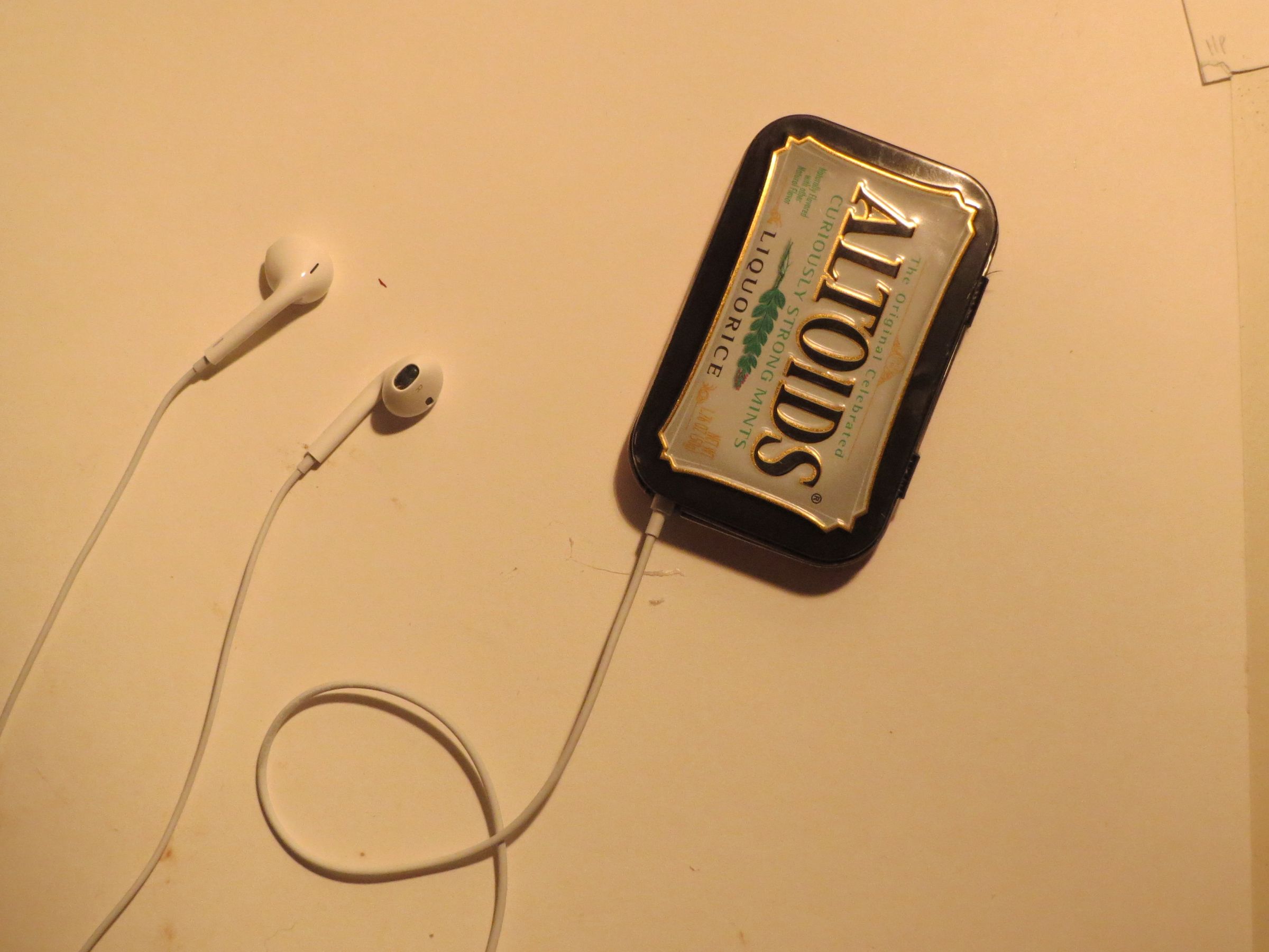 Altoids Tin IPod Case